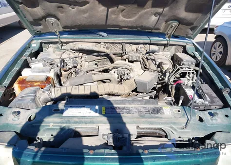 2001 Mazda B3000 Ds/Se z USA, uszkodzony, nr VIN 4F4YR16V41TM31370